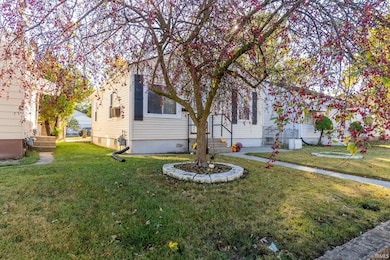 2049 Phenie St, Fort Wayne, IN 46802 - photo 4