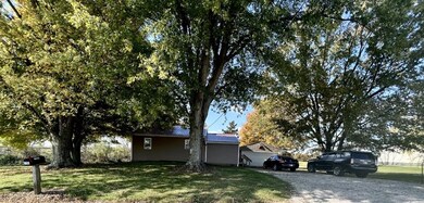 7761 N County Road 550 E, Greensburg, IN 47240 - photo 2