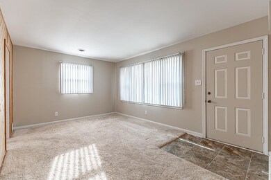 601 N Lindberg St, Griffith, IN 46319 - photo 3