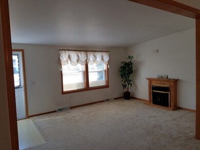500 Strathmore Ave, Erie, PA 16505 - photo 2