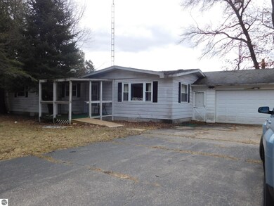 701 Grey Rd, West Branch, MI 48661 - photo 5