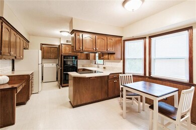12314 W 70th Terrace, Shawnee, KS 66216 - photo 6