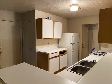 14206 Cluster Pines Ct, Houston, TX 77066 - photo 3