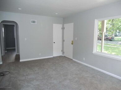 904 S Dexter Dr, Lansing, MI 48910 - photo 7