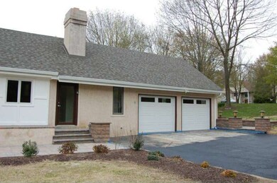 2005 Antler Dr, Glen Mills, PA 19342 - photo 3