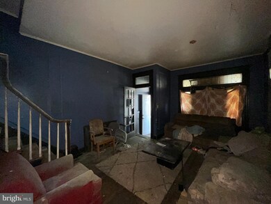 2807 Winchester St, Baltimore, MD 21216 - photo 4