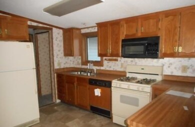 8207 N State Road 1, Bryant, IN 47326 - photo 3