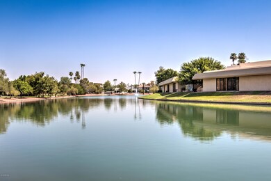 Gorgeous Lake Views!