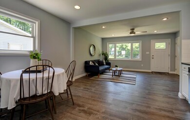 3812 Karl Rd, Columbus, OH 43224 - photo 4