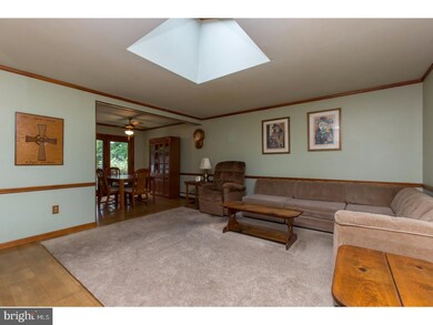 211 Pleasantview Ave, Schwenksville, PA 19473 - photo 2