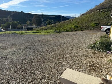 17559 Sierra Hwy, Canyon Country, CA 91351 - photo 4