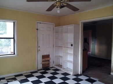 7810 Altama Rd, Jacksonville, FL 32216 - photo 3