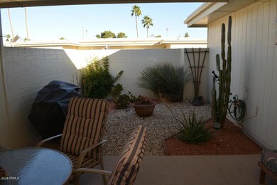 17257 N 106th Ave, Sun City, AZ 85373 - photo 2
