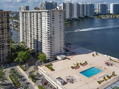 Winston Towers 500 unit 1105, Sunny Isles Beach, FL 33160 - photo 4
