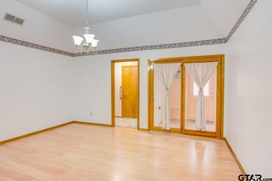 641 641 Timberwilde Dr, Tyler, TX 75703 - photo 7