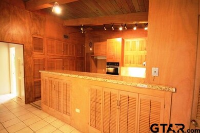 324 E Amherst Dr, Tyler, TX 75701 - photo 6