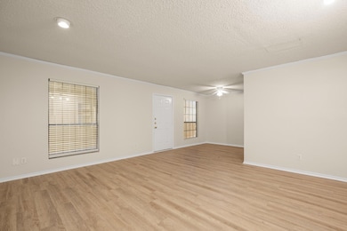 2401 Leon St unit 105, Austin, TX 78705 - photo 3