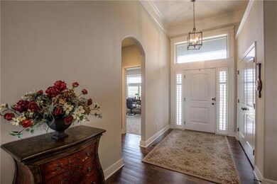 9645 Carbondale St, Lenexa, KS 66227 - photo 2