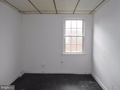 2104 Seneca Rd, Wilmington, DE 19805 - photo 4