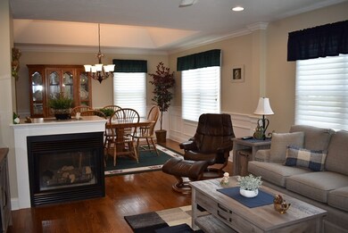 26 Victoria Dr unit 12, Rochdale, MA 01542 - photo 4