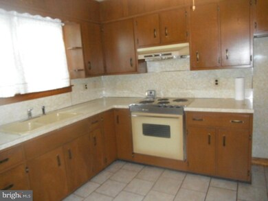 506 Beechwood Ave, Mar Lin, PA 17951 - photo 6