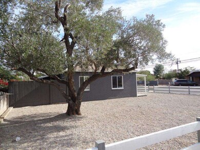 View of side of 3-plex