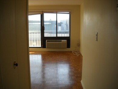 1105 Massachusetts Ave unit 6E, Cambridge, MA 02138 - photo 2
