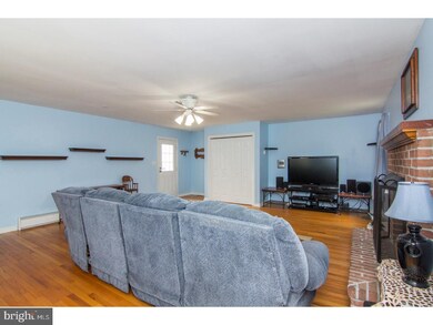 34 Wetherburn Dr, Downingtown, PA 19335 - photo 5