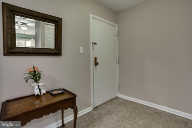 3111 Buccaneer Ct unit 2, Fairfax, VA 22031 - photo 3