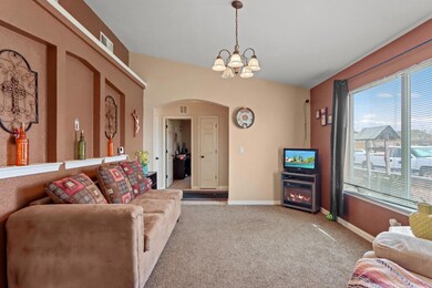 736 Desert Sage Dr, Horizon City, TX 79928 - photo 7