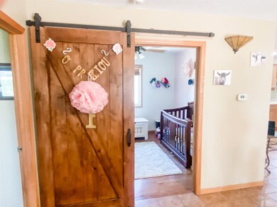 9528 W Front Rd, North Platte, NE 69101 - photo 6