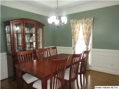 Spacious Room  can accommodate large furniture