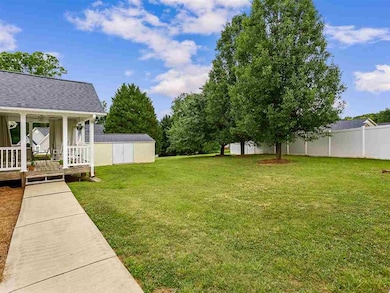 315 Shallowford Dr, Boiling Springs, SC 29316 - photo 4