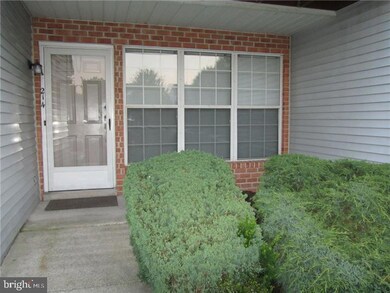 214 Wendover Dr unit 163-A, Norristown, PA 19403 - photo 2