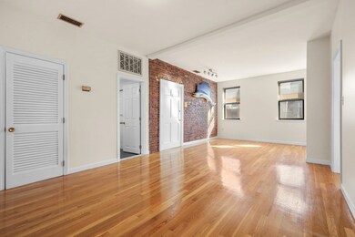 15 Thacher St unit 4, Boston, MA 02113 - photo 3