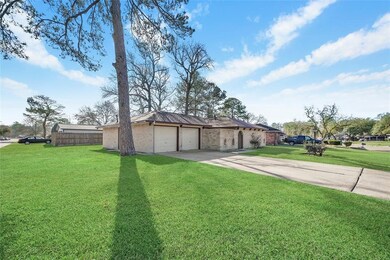 10634 Onslow St, Houston, TX 77016 - photo 3