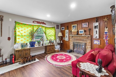 565 S Kellner Rd (3)