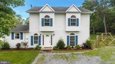 330 Apple Orchard Cir, Berkeley Springs, WV 25411 - photo 2