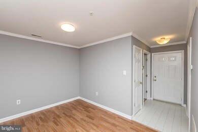 2201 Falls Gable Ln unit O, Baltimore, MD 21209 - photo 3