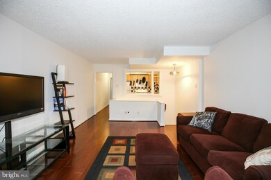 Park Princess/Logan Park unit 107, Washington, DC 20005 - photo 5