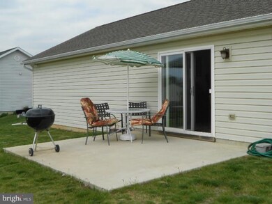 764 Rutherford Dr, Greencastle, PA 17225 - photo 2