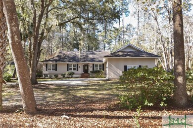 Quiet wooded lot on cul-de-sac