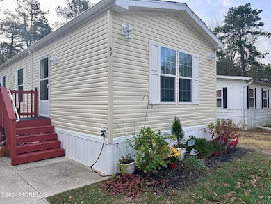 37 Raccoon Ave, Whiting, NJ 08759 - photo 6