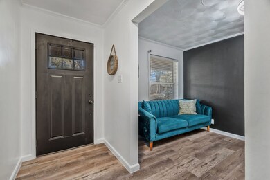 1304 W Redbud Dr, Hurst, TX 76053 - photo 6