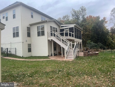 2823 Trotter Park Ln, Lanham, MD 20706 - photo 2