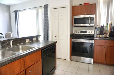 1172 S Beach Cir, Kissimmee, FL 34746 - photo 7