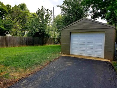 1 car garage