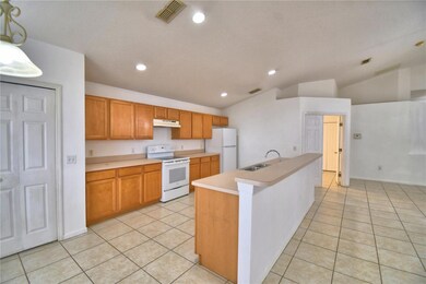662 Basingstoke Ct, Kissimmee, FL 34758 - photo 7
