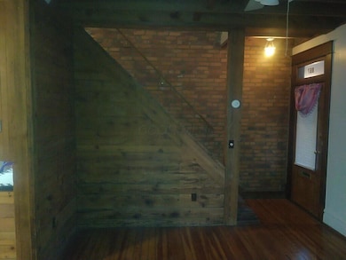 867 delaware photo 2