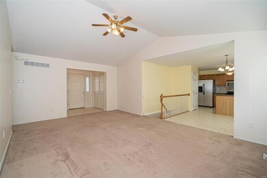 family room to kit